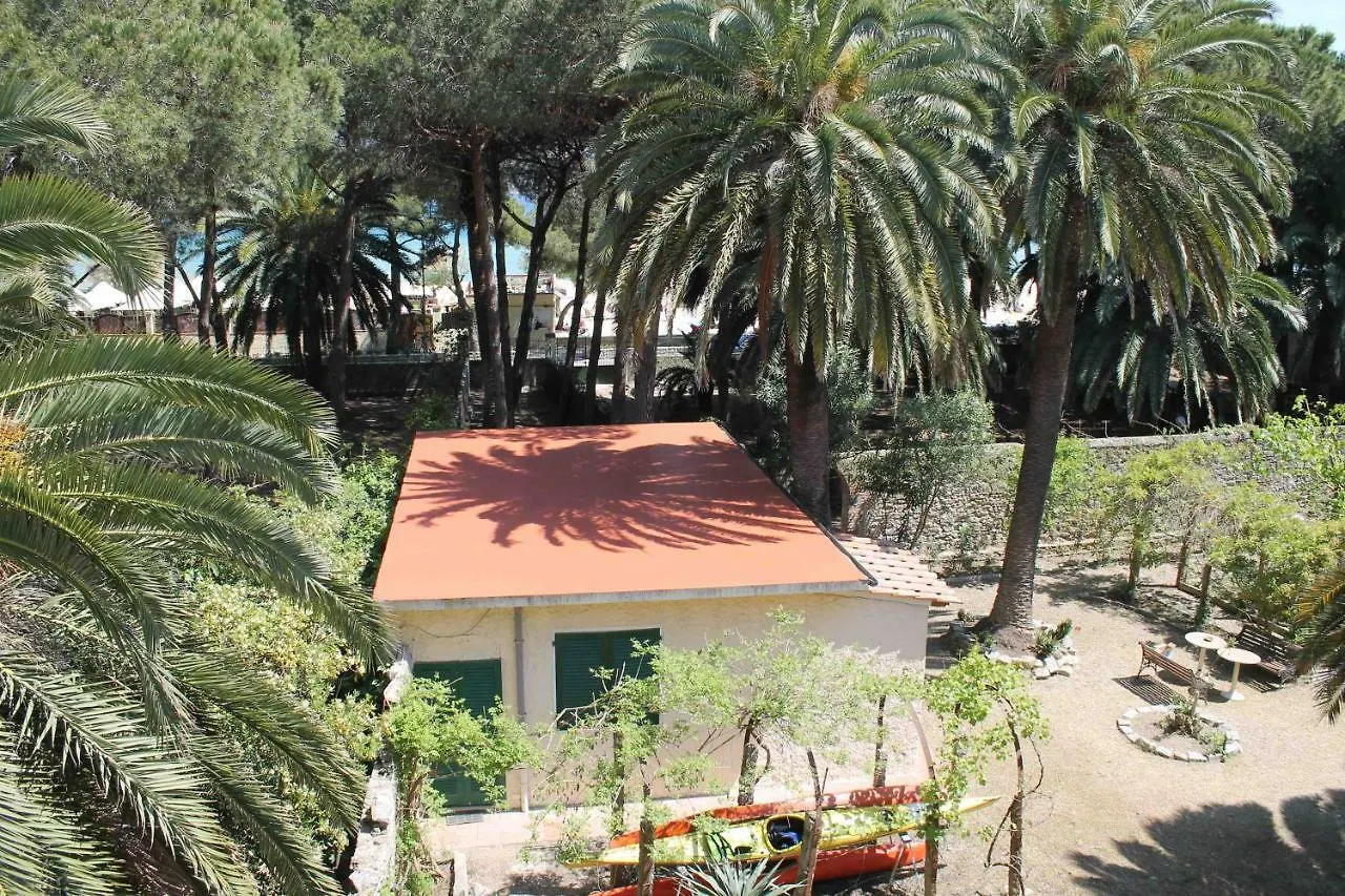 Appartamenti Villa Monticelli Marina di Campo Italy